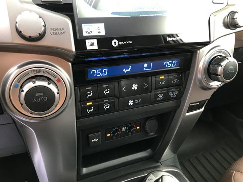 Certified 2022 Toyota 4Runner Limited image 23