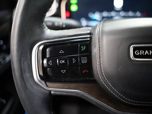Used 2022 Jeep Grand Wagoneer Series II image 13