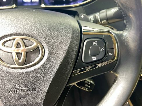 Used 2014 Toyota Avalon Limited image 19