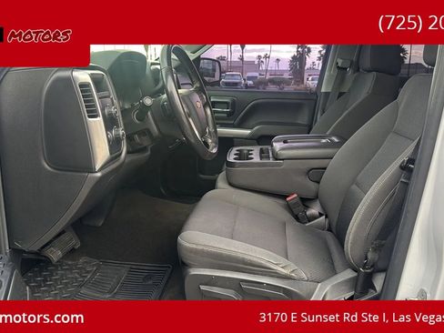 Used 2018 Chevrolet Silverado 1500 LT AWD/4WD image 10