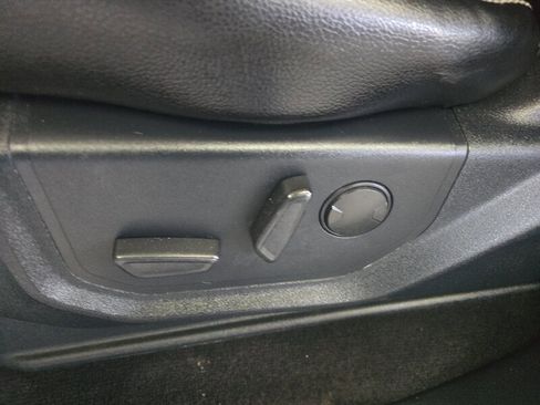 Used 2020 Ford F150 Lariat image 19