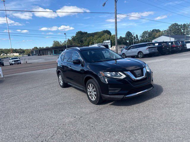 Used 2017 Nissan Rogue SV w/ SV Premium Package FWD image 9