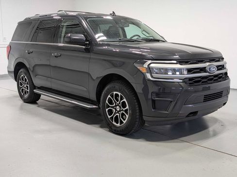 Certified 2023 Ford Expedition XLT AWD/4WD image 6