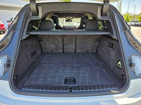 Used 2025 BMW iX xDrive50 image 18