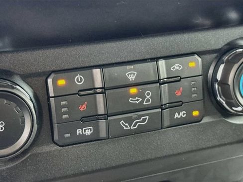 Used 2020 Ford F150 XLT w/ Equipment Group 302A Luxury AWD/4WD image 20
