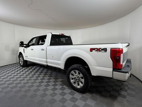 Used 2017 Ford F350 Platinum image 3