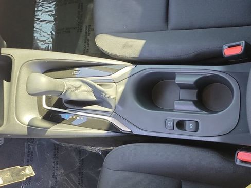 Used 2025 Toyota Corolla LE image 18