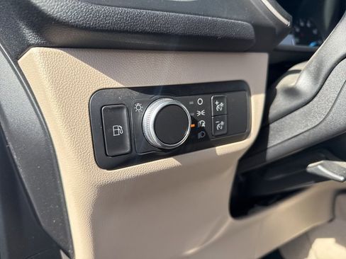 Used 2021 Ford Escape SE image 20