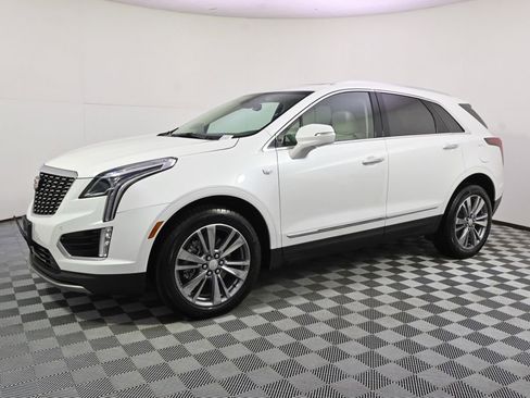 New 2025 Cadillac XT5 Premium Luxury w/ LPO, Floor Liner Package AWD/4WD image 2
