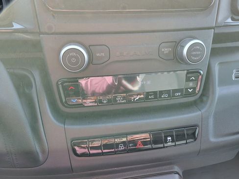 New 2026 RAM ProMaster 2500 w/ Convenience Group image 18