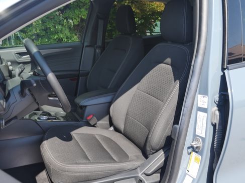 Certified 2025 Ford Escape Active AWD/4WD image 31
