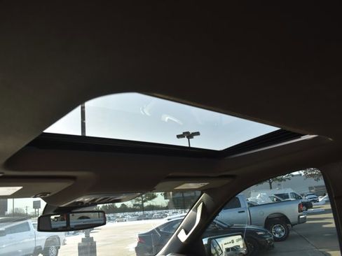 Used 2025 GMC Sierra 1500 SLT image 19