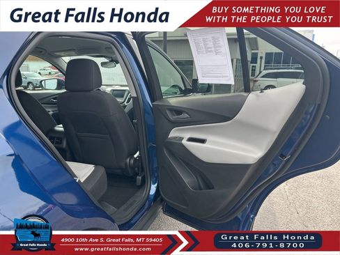 Used 2022 Chevrolet Equinox LT w/ Driver Convenience Package image 24