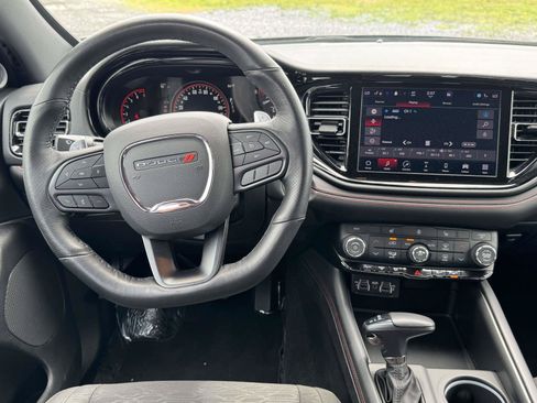 Used 2025 Dodge Durango GT AWD/4WD image 2