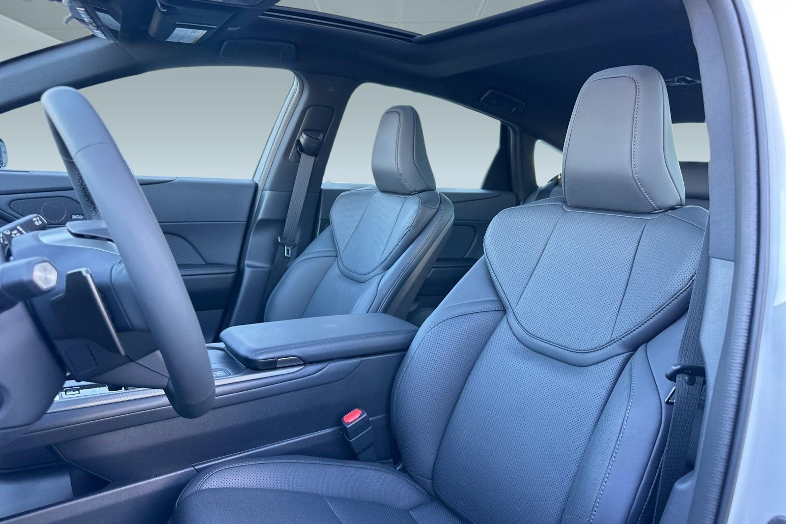New 2026 Lexus ES 350h w/ Cold Area Package FWD image 5