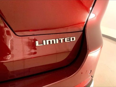 Used 2022 Jeep Grand Cherokee L Limited AWD/4WD image 29