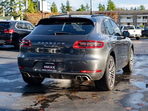 Used 2018 Porsche Macan Turbo AWD/4WD image 12