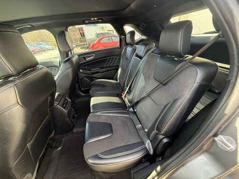 Used 2023 Ford Escape ST-Line Select w/ Tech Pack #2 image 32