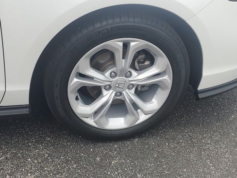 Certified 2025 Honda Accord LX image 7