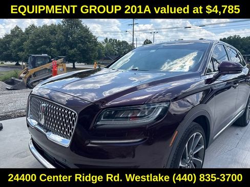 Used 2023 Lincoln Nautilus Reserve w/ Equipment Group 201A AWD/4WD image 3