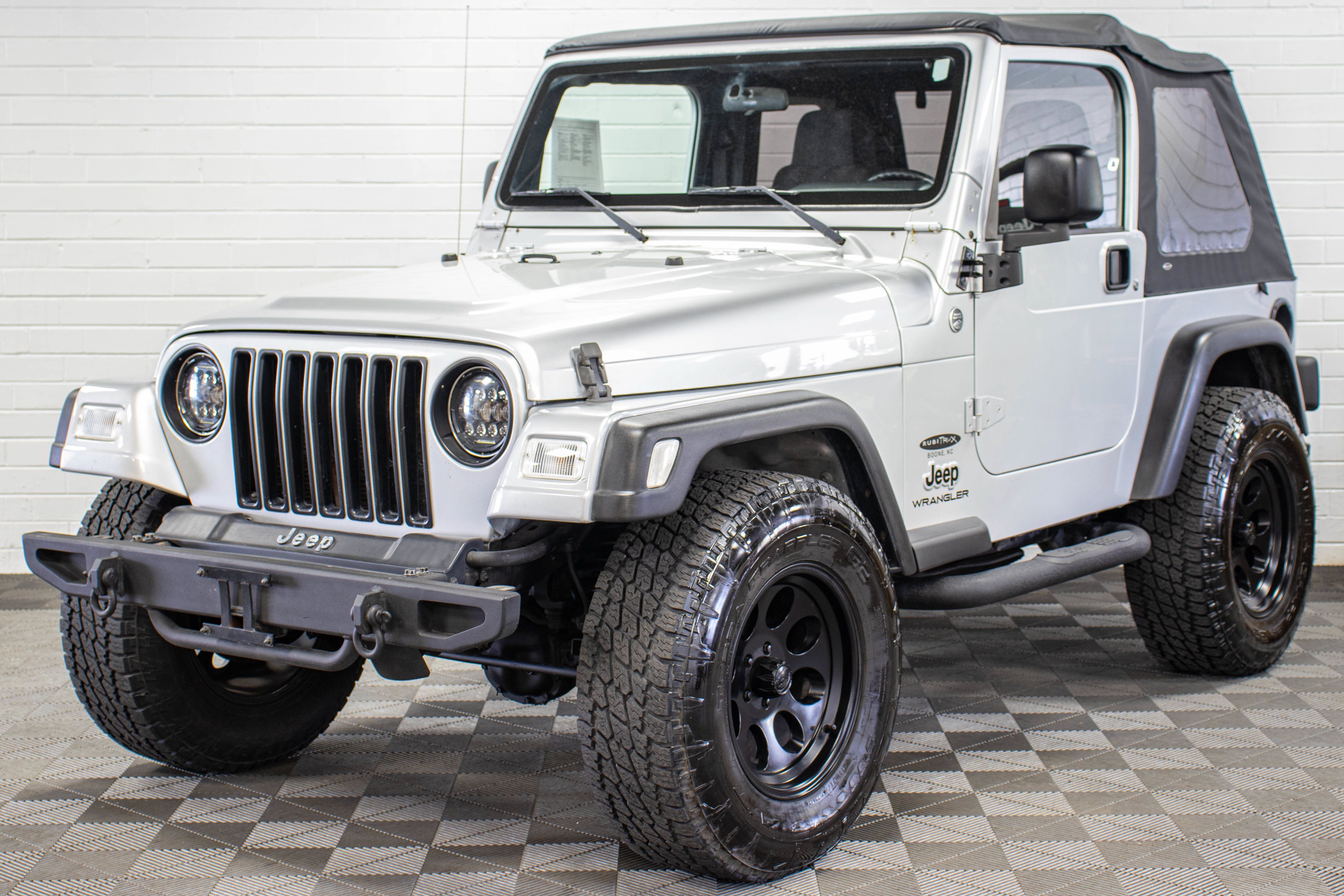 Used 2005 Jeep Wrangler X w/ Tire & Wheel Group (Ecco) AWD/4WD image 7