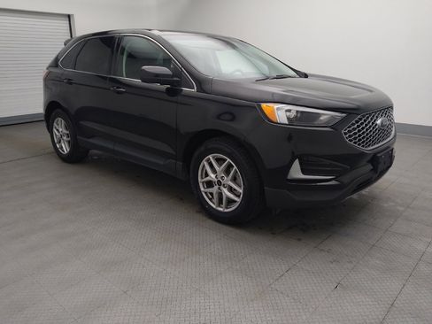 Used 2023 Ford Edge SEL image 11