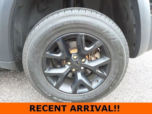 Used 2015 Jeep Cherokee Trailhawk w/ Cold Weather Group image 66