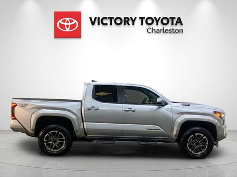Used 2024 Toyota Tacoma TRD Sport w/ TRD Sport Upgrade Package AWD/4WD image 6
