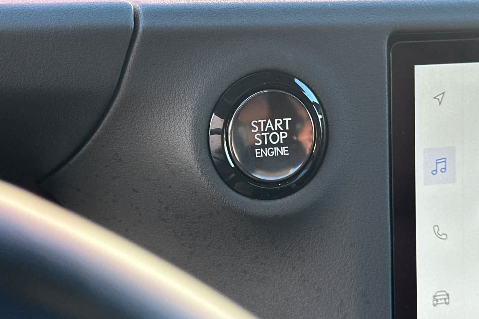 Used 2025 Lexus GX 550 w/ Cold Area Package AWD/4WD image 29
