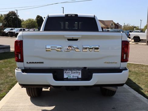 Used 2025 RAM 2500 Laramie image 40