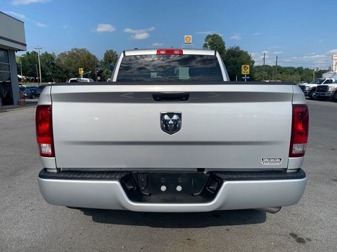 Used 2018 RAM 1500 Express RWD image 6