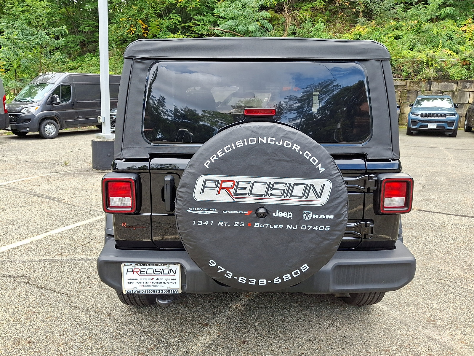 Certified 2023 Jeep Wrangler Sport AWD/4WD image 6
