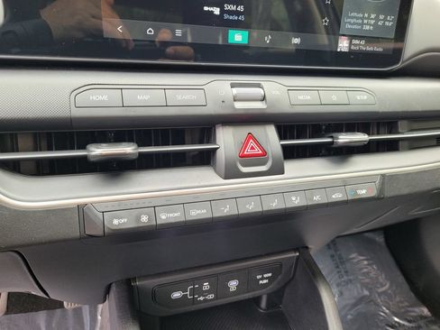 Used 2025 Kia K4 FWD image 20