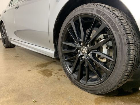 Used 2024 Toyota Camry XSE image 6