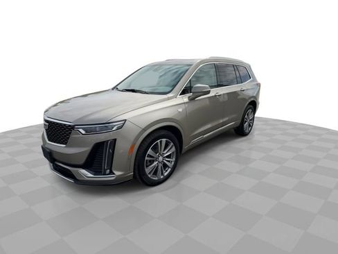 Used 2022 Cadillac XT6 Premium Luxury w/ Technology Package AWD/4WD image 5
