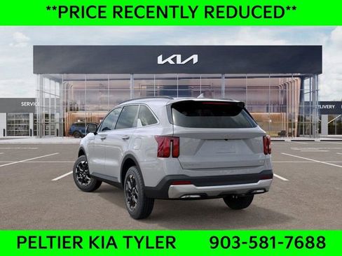 New 2026 Kia Sorento S AWD/4WD image 4