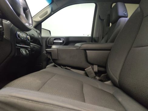 Used 2020 Chevrolet Silverado 1500 Custom w/ Custom Value Package RWD image 17