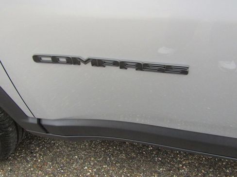 New 2026 Jeep Compass Limited AWD/4WD image 11