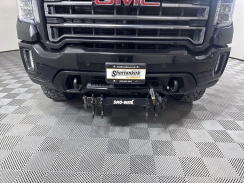 Used 2020 GMC Sierra 2500 AT4 w/ AT4 Premium Package image 7