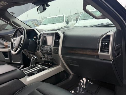Used 2019 Ford F150 Lariat image 17