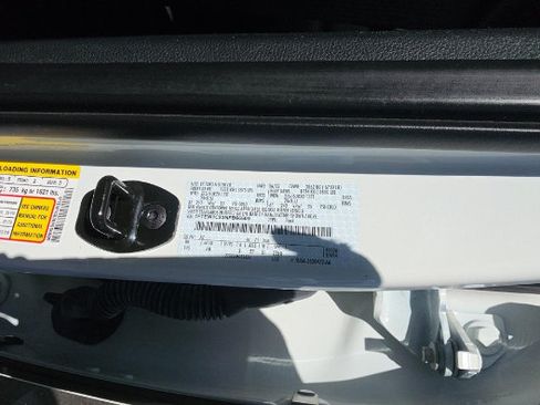Used 2022 Ford F150 Lariat w/ Equipment Group 502A High RWD image 16