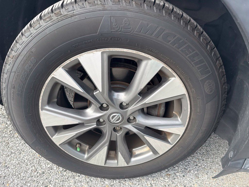 Used 2016 Nissan Murano SL AWD/4WD image 13