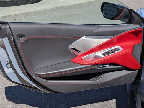 Used 2023 Chevrolet Corvette Stingray Preferred Conv w/ Z51 Performance Package RWD image 12