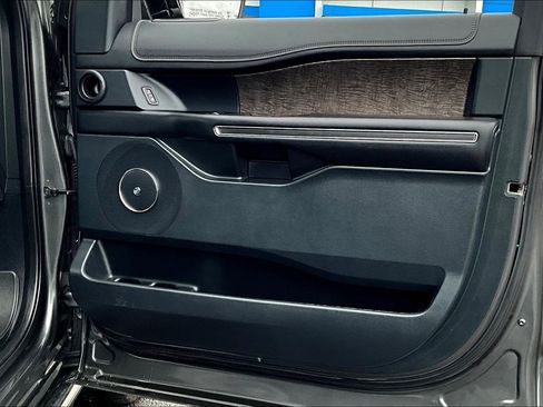 Used 2020 Ford Expedition Limited w/ Special Edition Package image 19