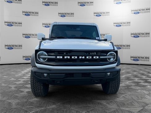 New 2025 Ford Bronco Outer Banks w/ Sasquatch Package image 8