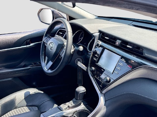 Used 2020 Toyota Camry SE FWD image 30