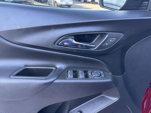 Used 2023 Chevrolet Equinox LT image 11