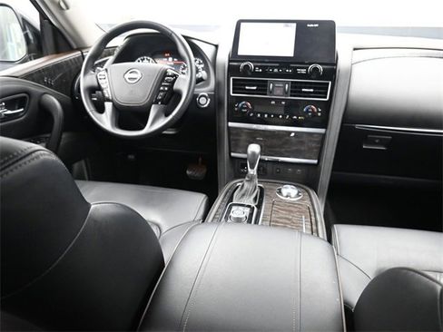Used 2024 Nissan Armada Platinum w/ Captain's Chairs Package image 10