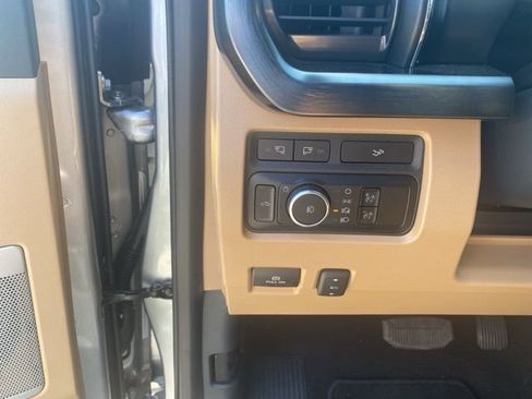 Used 2024 Ford F250 Lariat w/ Sport Appearance Package AWD/4WD image 19