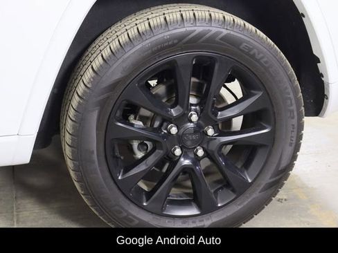 Used 2021 Jeep Grand Cherokee Laredo X image 40